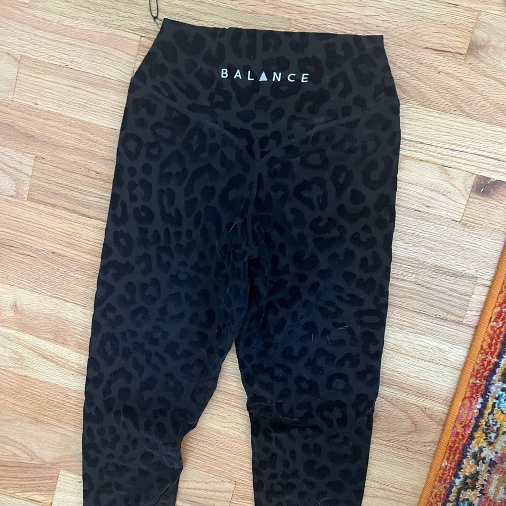 NEW WITH TAGS NEVER WORN Balance Athletica Sports Bra and Leggings